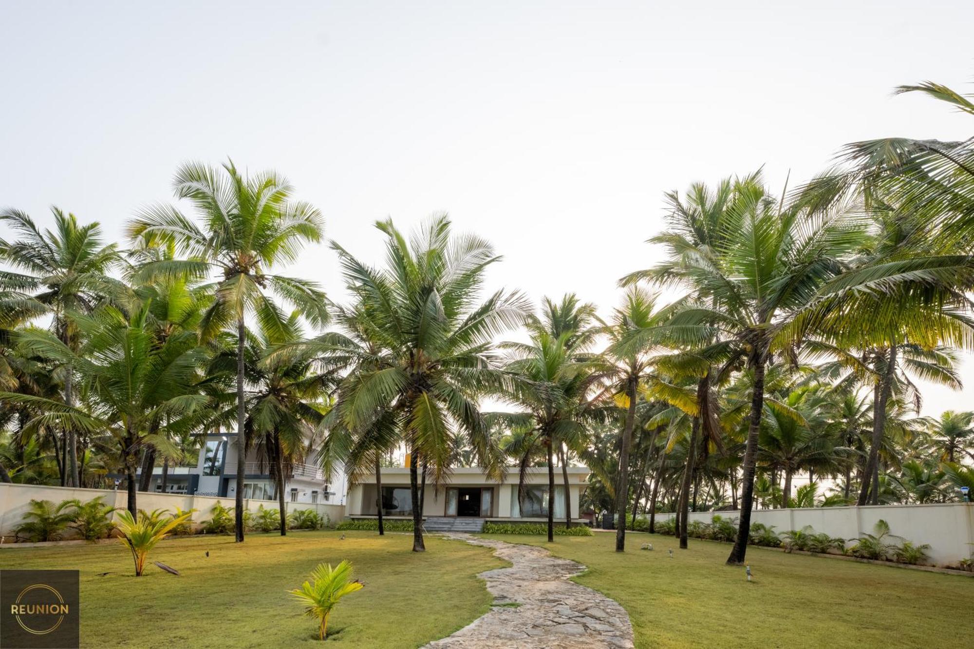 Reunion Ocean Elite - Beach House Udupi Luaran gambar