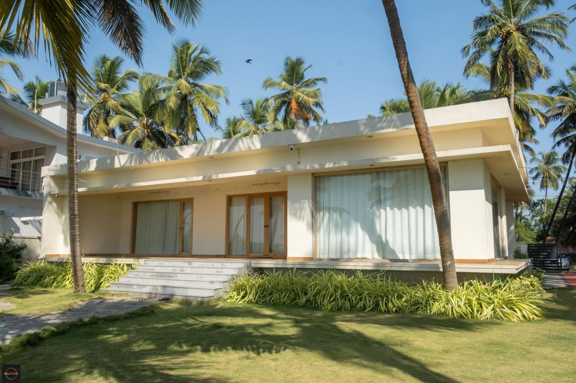 Reunion Ocean Elite - Beach House Udupi Luaran gambar